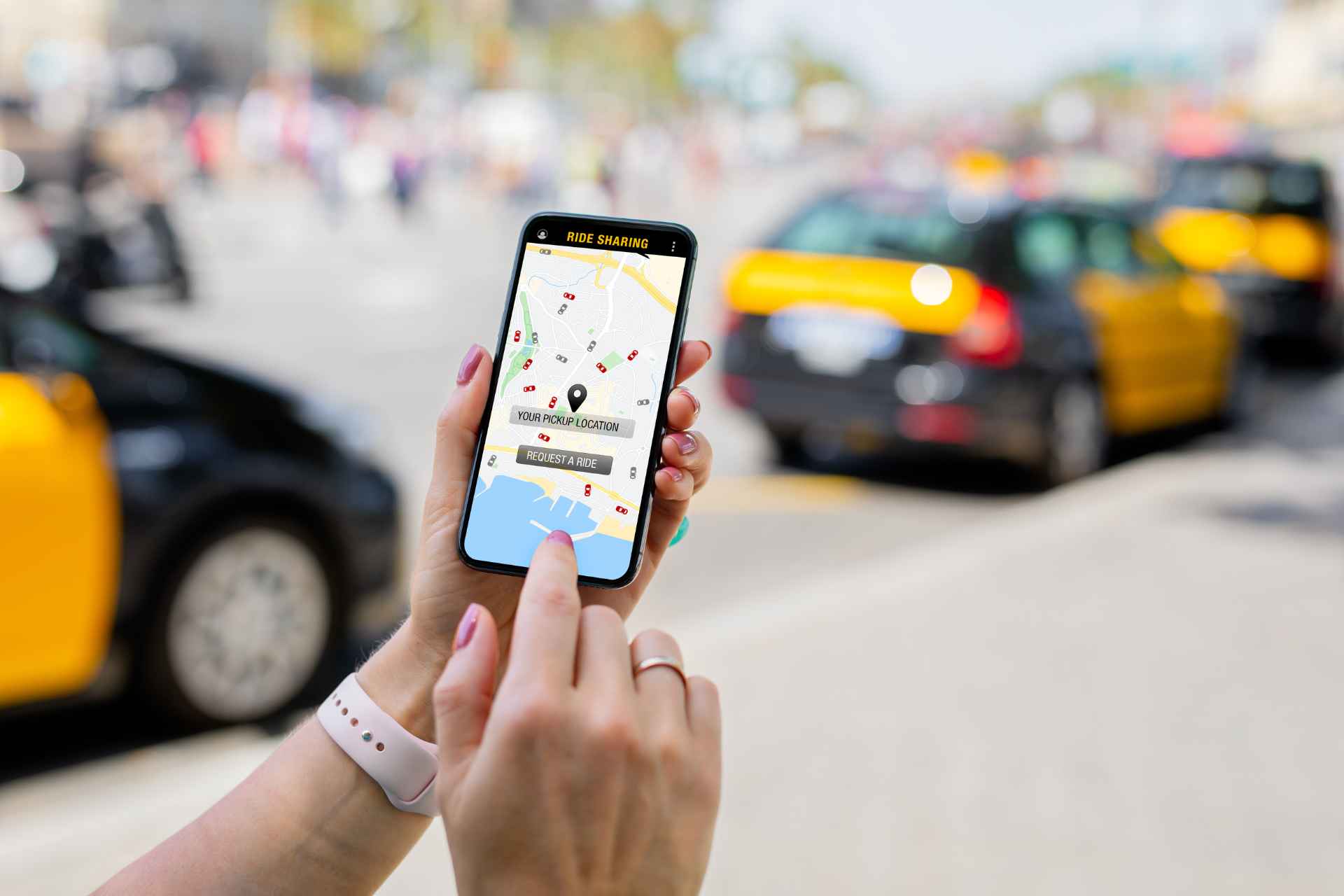 A person using a ridesharing app